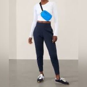 EUC athleta navy Venice jogger